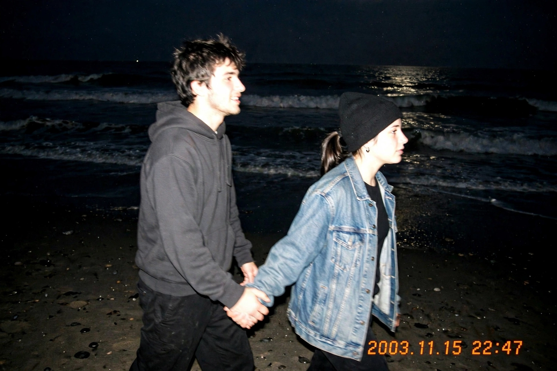 Couple Digicam Beach Night /couple /digicam /beachnight