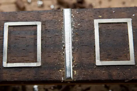 Macro Guitar Fret Dressing